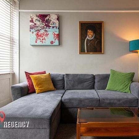 The Regency Central Modern Apartment Brighton Екстериор снимка